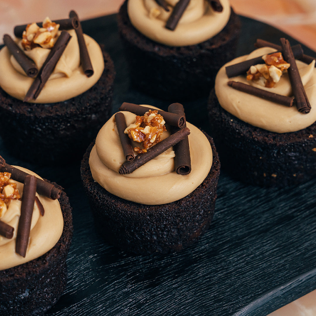 Petite Choco Peanut Butter Cakes