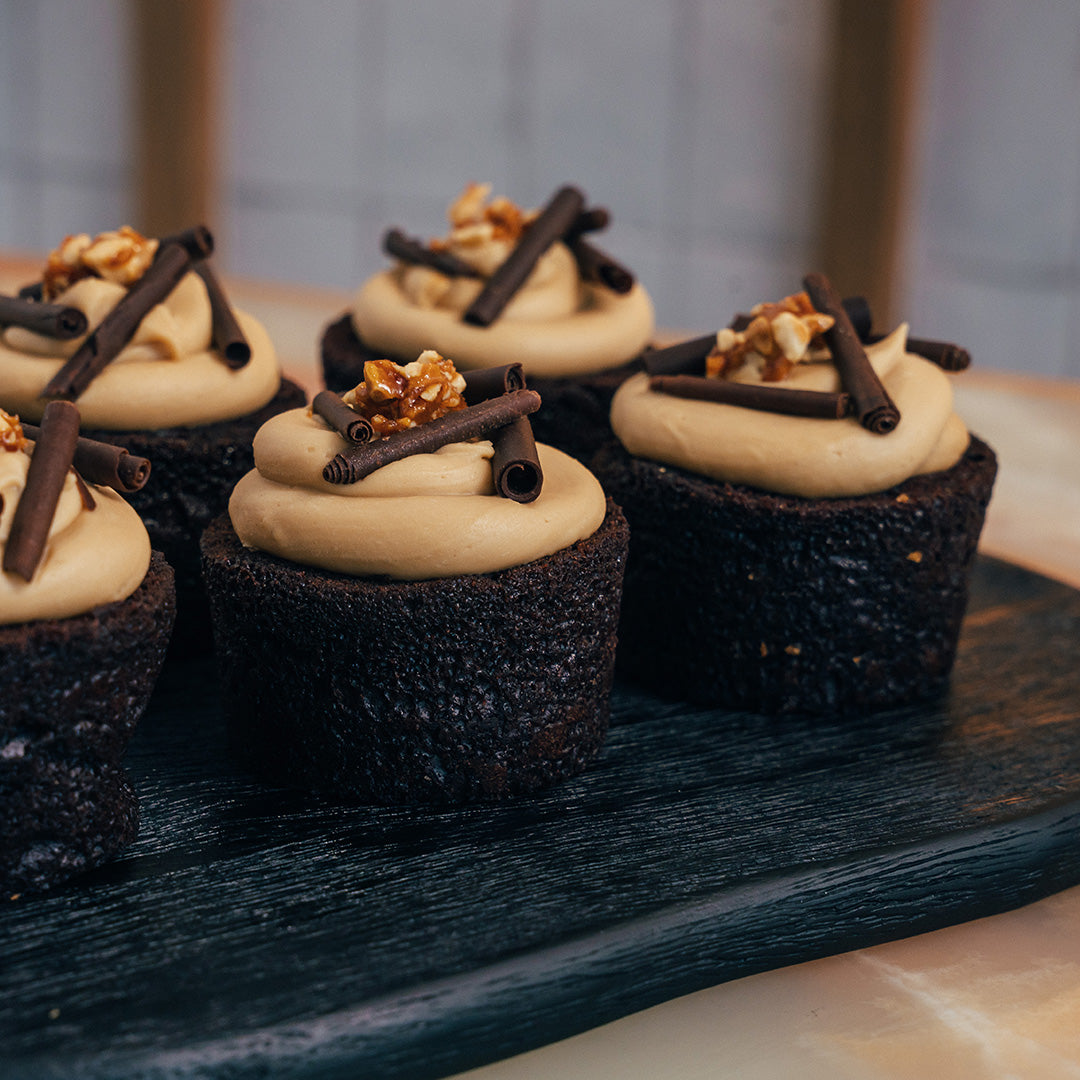 Petite Choco Peanut Butter Cakes